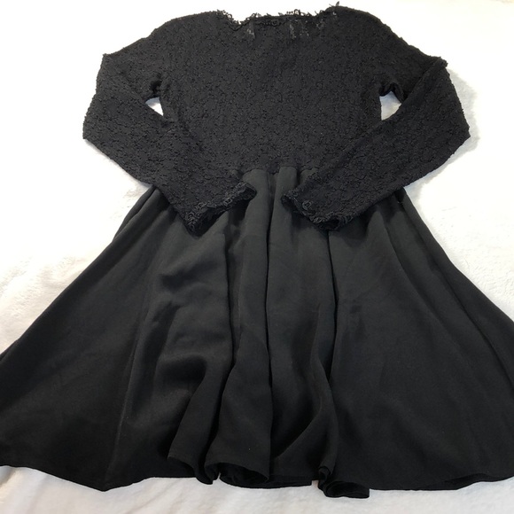 Margot Lea long sleeve black lacy midi dress - Picture 5 of 5